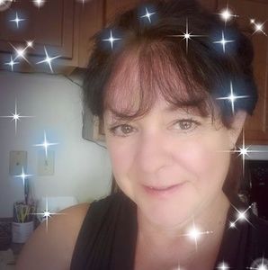 Meet your Posher, Vickie